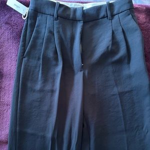 Aritzia NWT effortless pants